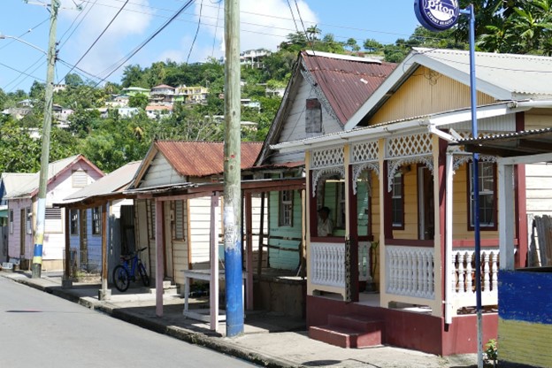 La route en Martinique : un voyage inoubliable pour découvrir les merveilles de l'île